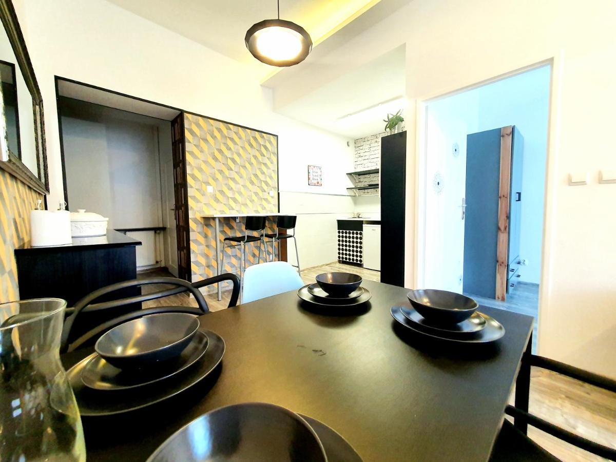 Appartement Gniazdko Na Bydgoskim à Stary Toruń Extérieur photo
